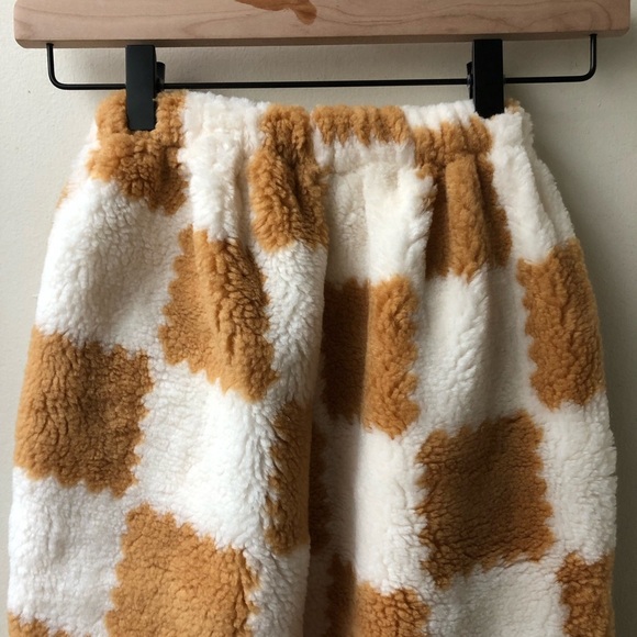 NWT Pink Chicken Sherpa Check Joggers - Picture 8 of 8